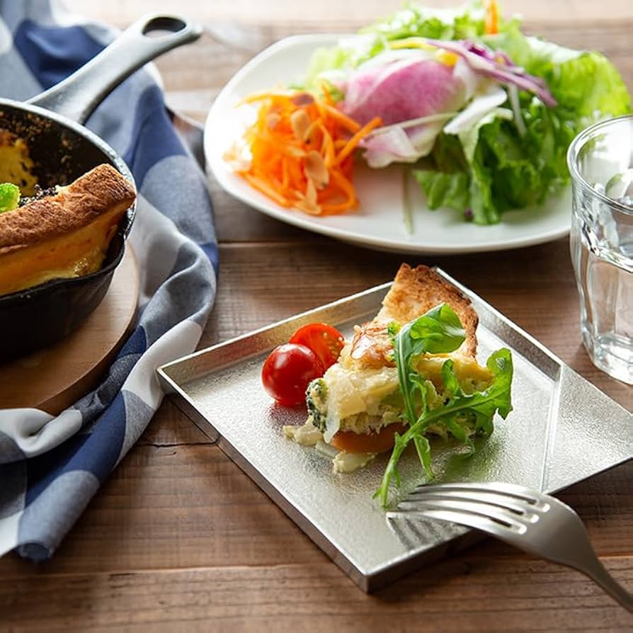 【新品・未使用】能作　つまみ皿　Sサイズ　4枚セット　KAKU TAKAKU Amazon.co.jp: 能作 つまみ皿 - KAKU - S 〔錫100%〕 501924 : ホーム